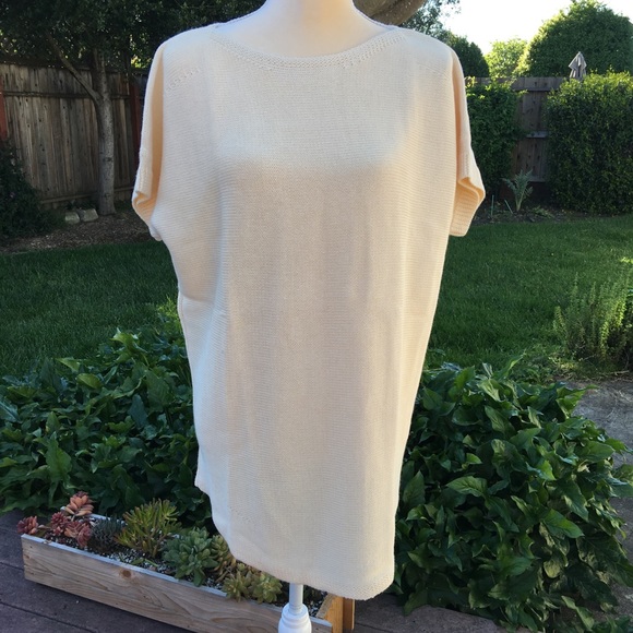 Jessica London Tops - Jessica London • Short Sleeve Sweater